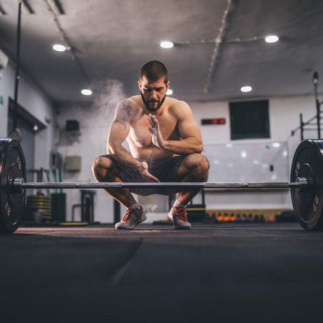 Men’s Weightlifting Essentials: Techniques, Equipment, and Progress